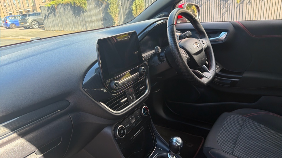 Ford Puma 1.0 EcoBoost Hybrid mHEV ST-Line 5dr Petrol Hatchback - Image 9