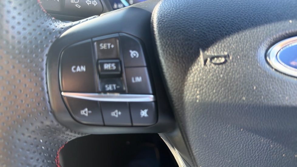 Ford Puma 1.0 EcoBoost Hybrid mHEV ST-Line 5dr Petrol Hatchback - Image 31