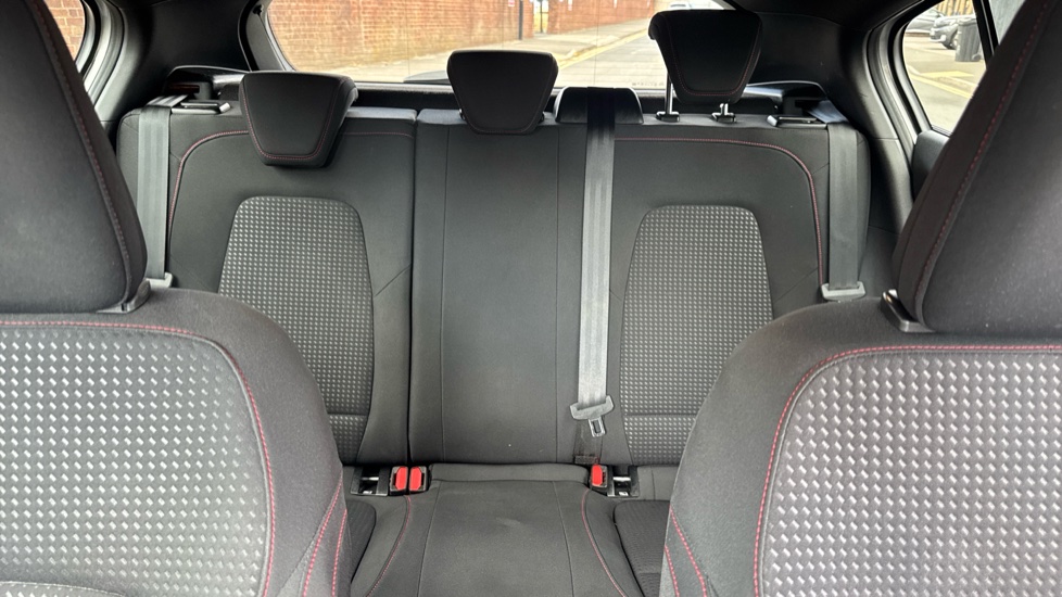 Ford Focus 1.0 EcoBoost 125 ST-Line 5dr Petrol Hatchback - Image 15