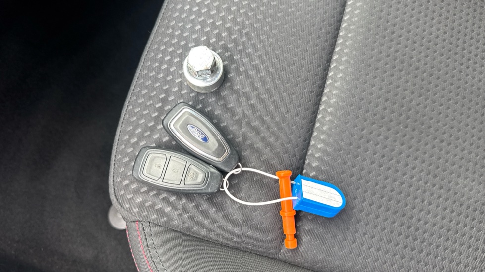 Ford Focus 1.0 EcoBoost 125 ST-Line 5dr Petrol Hatchback - Image 19