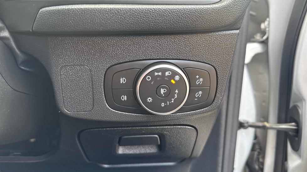 Ford Focus 1.0 EcoBoost 125 ST-Line 5dr Petrol Hatchback - Image 23