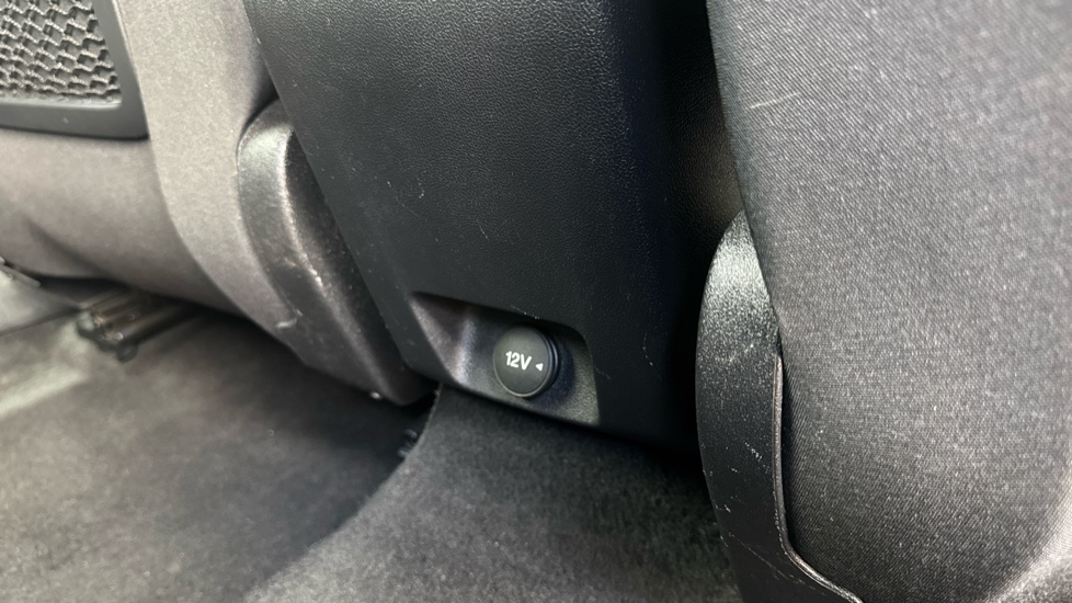 Ford Focus 1.0 EcoBoost 125 ST-Line 5dr Petrol Hatchback - Image 31