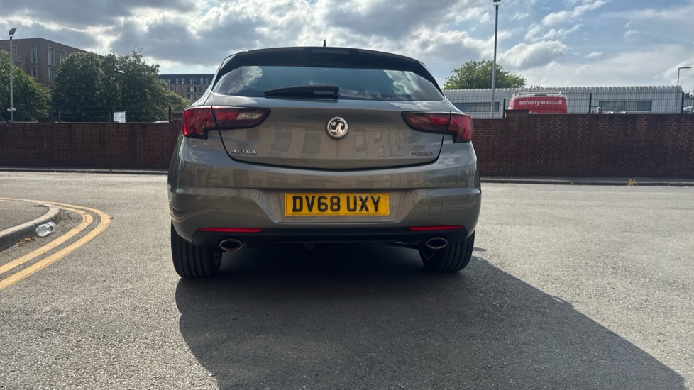 Vauxhall Astra 1.6T 16V 200 SRi Nav 5dr Petrol Hatchback - Image 40
