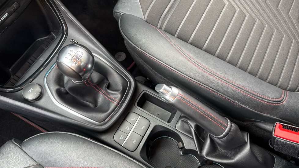 Ford Puma 1.0 EcoBoost Hybrid mHEV 155 ST-Line X 5dr Petrol Hatchback - Image 13