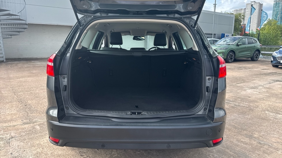 Ford Focus 1.5 TDCi 120 Titanium X 5dr Diesel Estate - Image 4