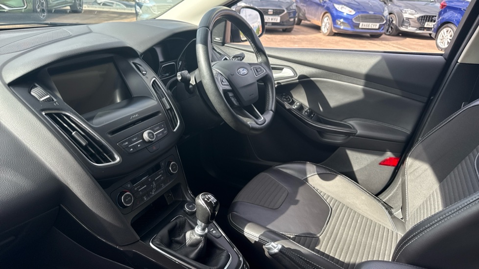 Ford Focus 1.5 TDCi 120 Titanium X 5dr Diesel Estate - Image 9