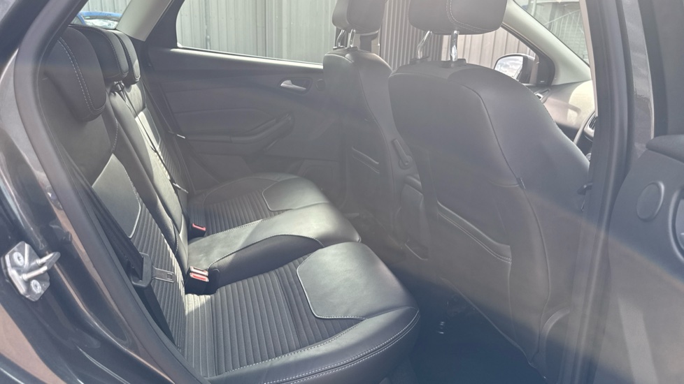 Ford Focus 1.5 TDCi 120 Titanium X 5dr Diesel Estate - Image 16