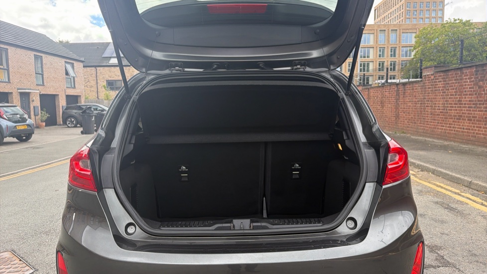 Ford Fiesta 1.0 EcoBoost Hybrid mHEV 155 ST-Line X Edition 5dr Petrol Hatchback - Image 4