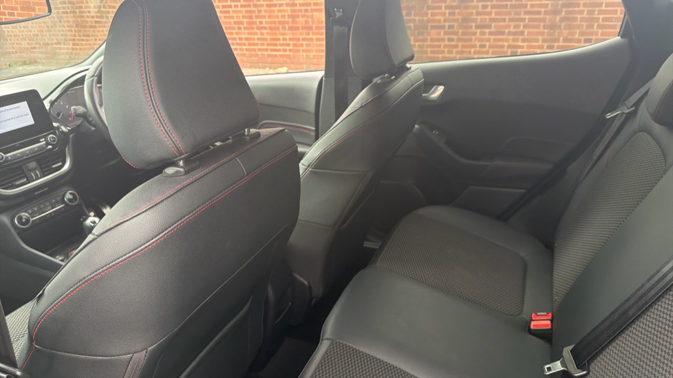 Ford Fiesta 1.0 EcoBoost Hybrid mHEV 155 ST-Line X Edition 5dr Petrol Hatchback - Image 16