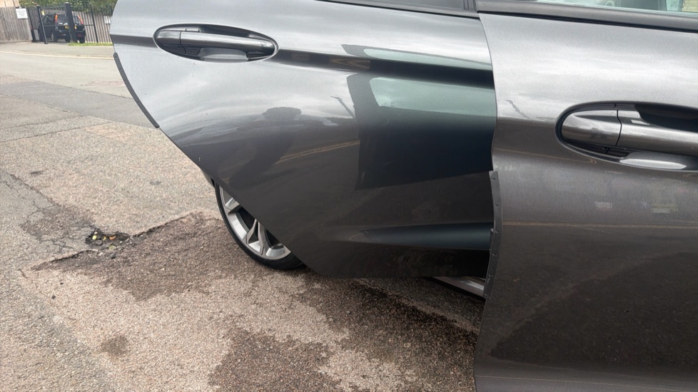 Ford Fiesta 1.0 EcoBoost Hybrid mHEV 155 ST-Line X Edition 5dr Petrol Hatchback - Image 35