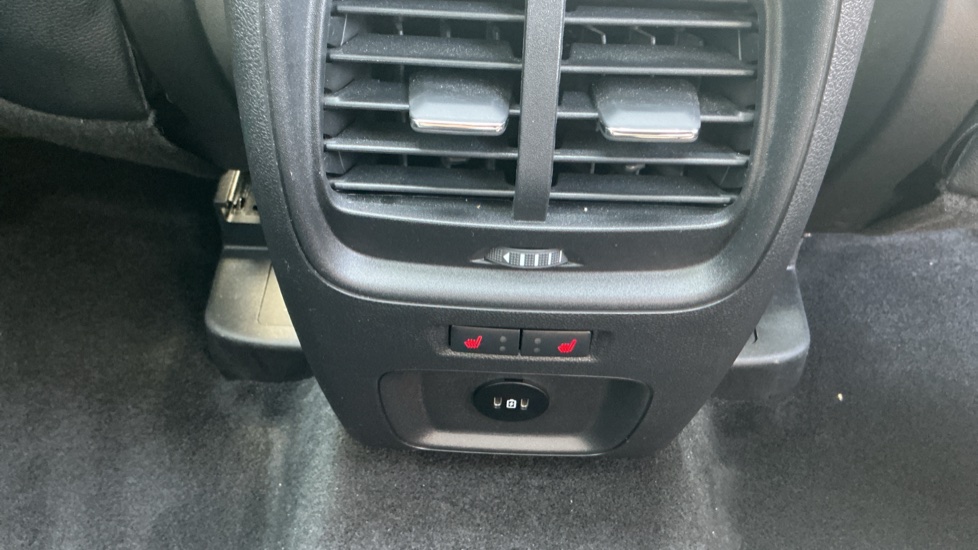 Ford Kuga 2.5 PHEV ST-Line X Edition 5dr CVT Estate - Image 36
