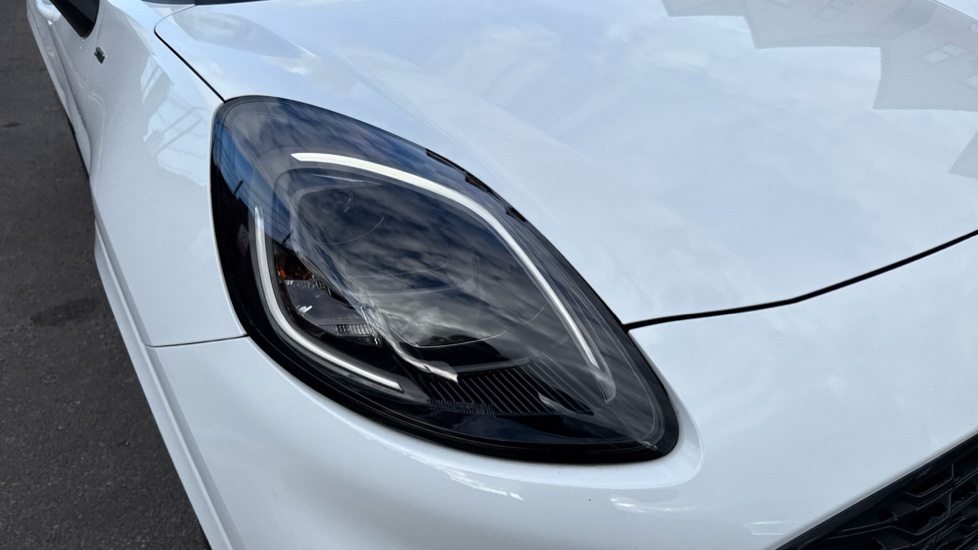 Ford Puma 1.0 EcoBoost Hybrid mHEV ST-Line 5dr DCT Petrol Hatchback - Image 33