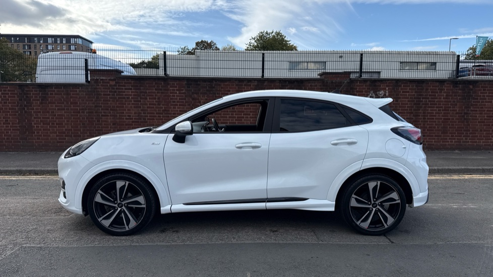 Ford Puma 1.0 EcoBoost Hybrid mHEV ST-Line 5dr DCT Petrol Hatchback - Image 38