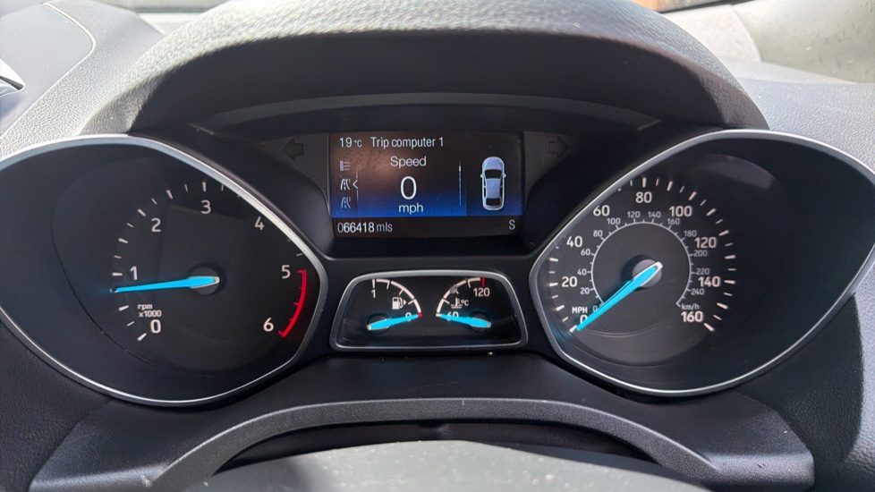 Ford Kuga 1.5 TDCi ST-Line 5dr 2WD Diesel Estate - Image 18