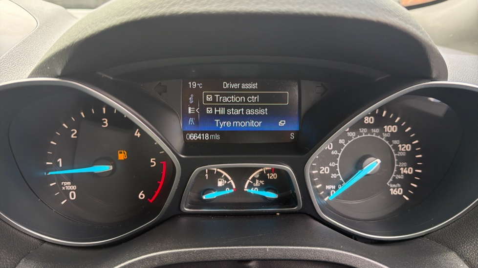 Ford Kuga 1.5 TDCi ST-Line 5dr 2WD Diesel Estate - Image 28