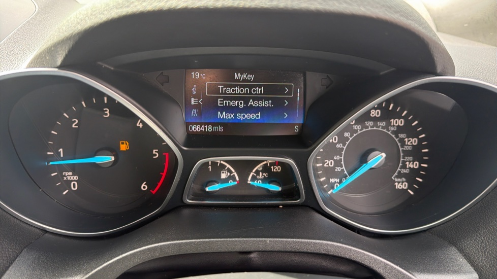 Ford Kuga 1.5 TDCi ST-Line 5dr 2WD Diesel Estate - Image 29