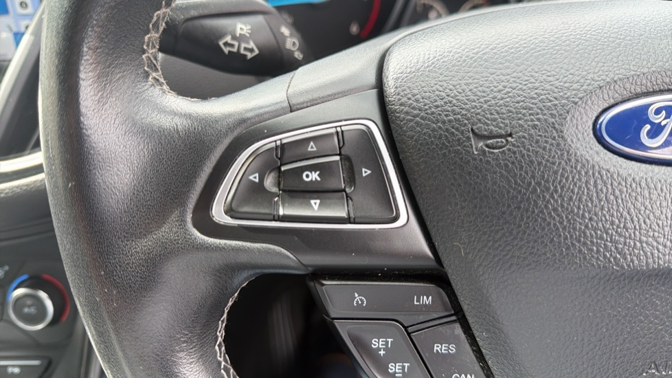 Ford Kuga 1.5 TDCi ST-Line 5dr 2WD Diesel Estate - Image 32