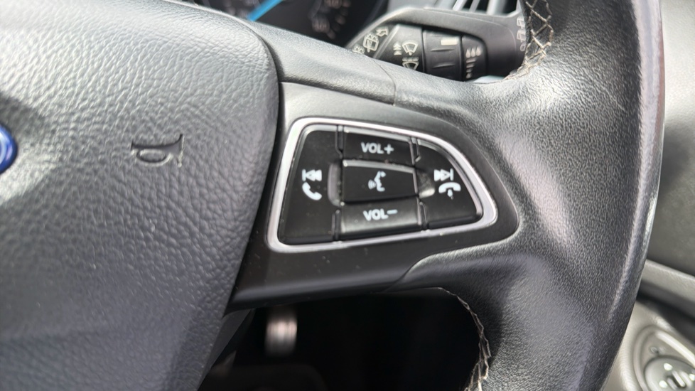 Ford Kuga 1.5 TDCi ST-Line 5dr 2WD Diesel Estate - Image 34