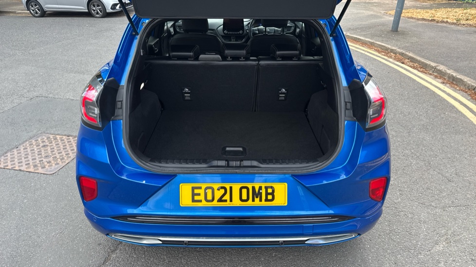 Ford Puma 1.0 EcoBoost Hybrid mHEV ST-Line Vignale 5dr Petrol Hatchback - Image 4