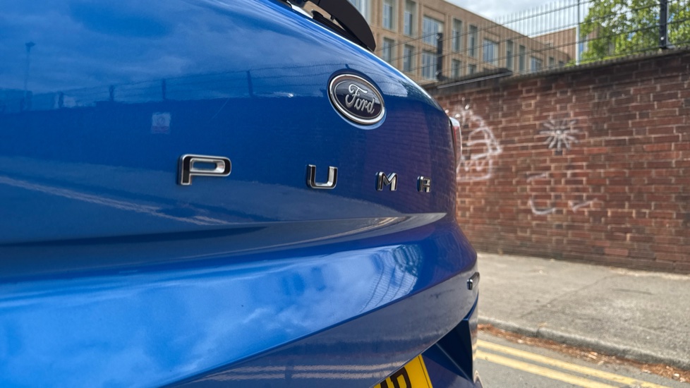 Ford Puma 1.0 EcoBoost Hybrid mHEV ST-Line Vignale 5dr Petrol Hatchback - Image 31