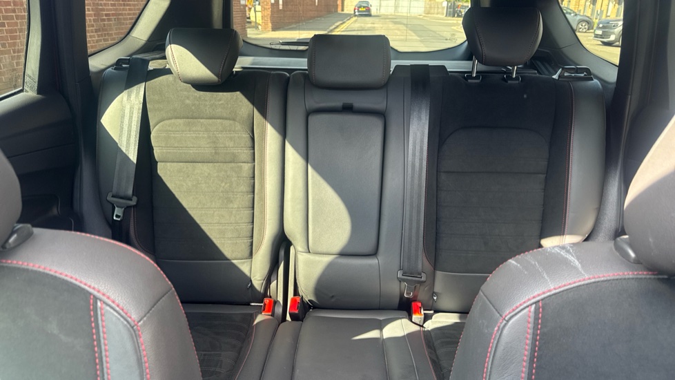 Ford Kuga 2.0 TDCi 180 ST-Line X 5dr Diesel Estate - Image 15