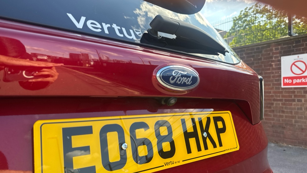Ford Kuga 2.0 TDCi 180 ST-Line X 5dr Diesel Estate - Image 37