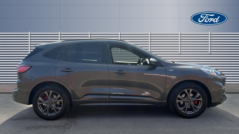 Ford Kuga 1.5 EcoBlue ST-Line First Edition 5dr Auto Diesel Estate - Image 5