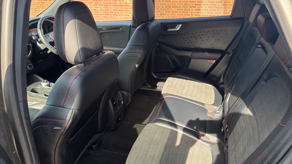 Ford Kuga 1.5 EcoBlue ST-Line First Edition 5dr Auto Diesel Estate - Image 16