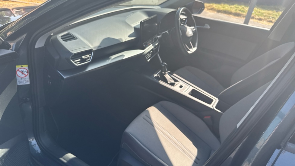 SEAT Leon 1.0 TSI EVO SE Dynamic 5dr Petrol Hatchback - Image 9