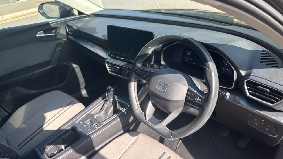 SEAT Leon 1.0 TSI EVO SE Dynamic 5dr Petrol Hatchback - Image 11