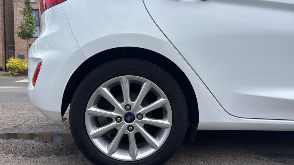 Ford Fiesta 1.0 EcoBoost Titanium 5dr Auto Petrol Hatchback - Image 7