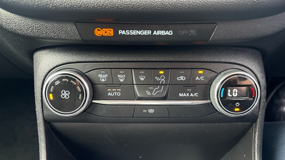 Ford Fiesta 1.0 EcoBoost Titanium 5dr Auto Petrol Hatchback - Image 24