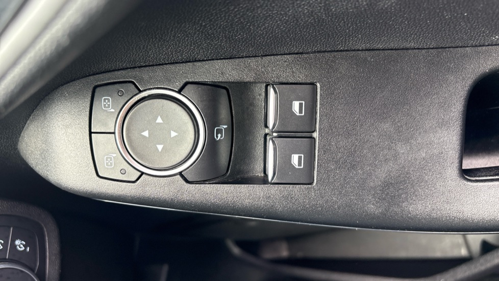Ford Fiesta 1.0 EcoBoost Titanium 5dr Auto Petrol Hatchback - Image 33