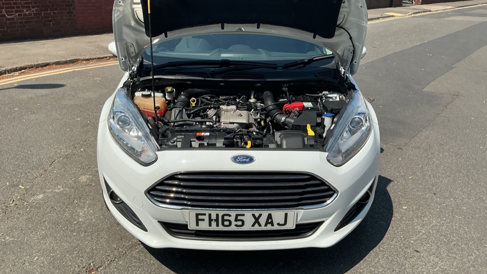 Ford Fiesta 1.0 EcoBoost 125 Titanium 5dr Petrol Hatchback - Image 8