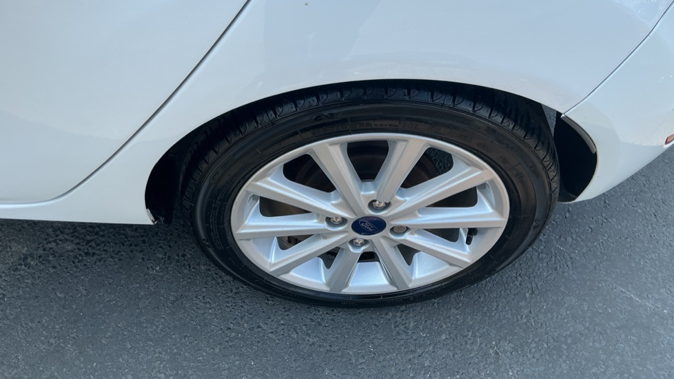Ford Fiesta 1.0 EcoBoost 125 Titanium 5dr Petrol Hatchback - Image 29