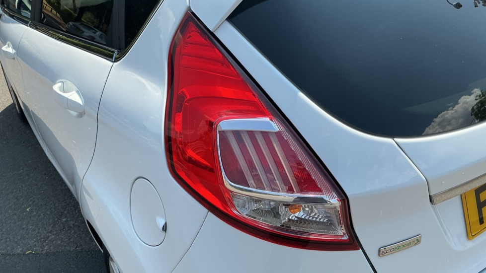 Ford Fiesta 1.0 EcoBoost 125 Titanium 5dr Petrol Hatchback - Image 30