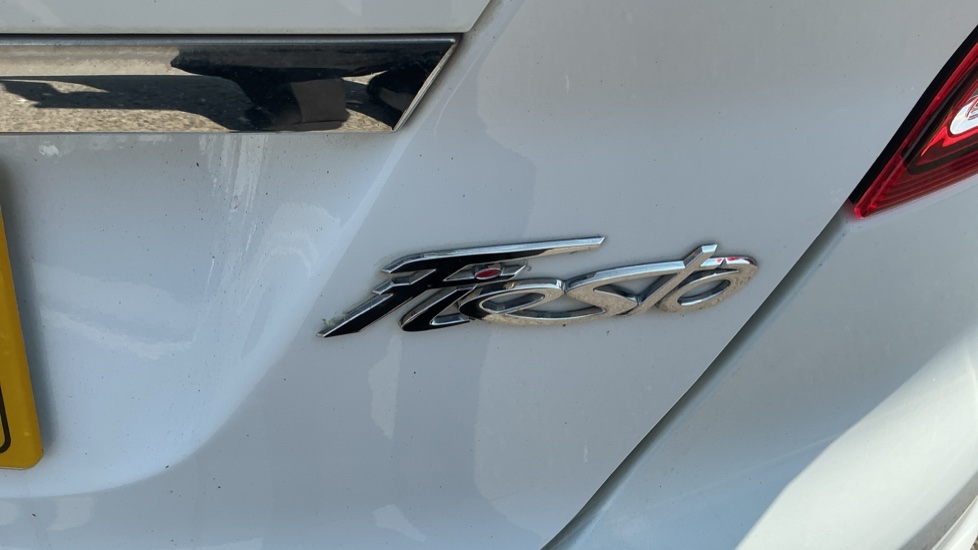 Ford Fiesta 1.0 EcoBoost 125 Titanium 5dr Petrol Hatchback - Image 33