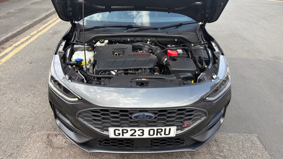 Ford Focus ST 2.3 EcoBoost ST 5dr Petrol Estate - Image 8