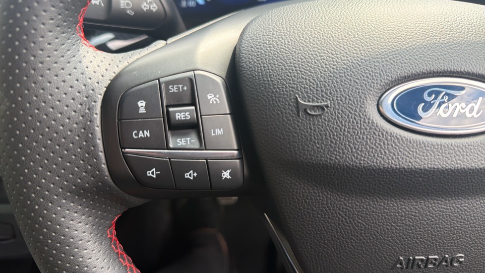 Ford Focus ST 2.3 EcoBoost ST 5dr Petrol Estate - Image 33
