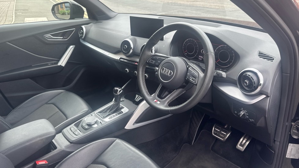 Audi Q2 35 TFSI S Line 5dr S Tronic Petrol Estate - Image 11