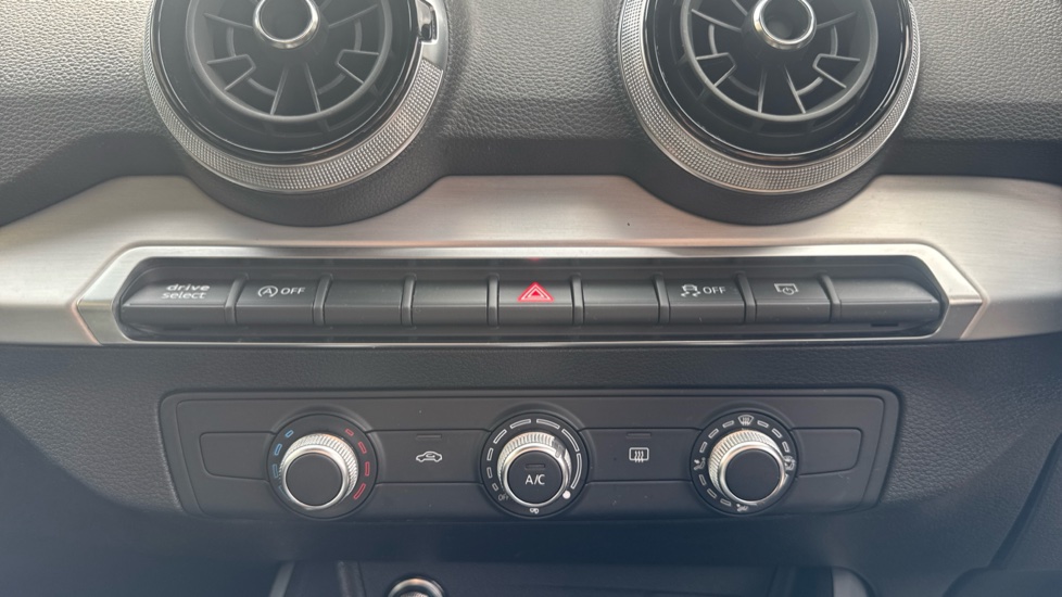 Audi Q2 35 TFSI S Line 5dr S Tronic Petrol Estate - Image 30