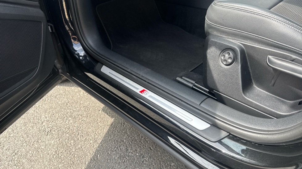 Audi Q2 35 TFSI S Line 5dr S Tronic Petrol Estate - Image 43