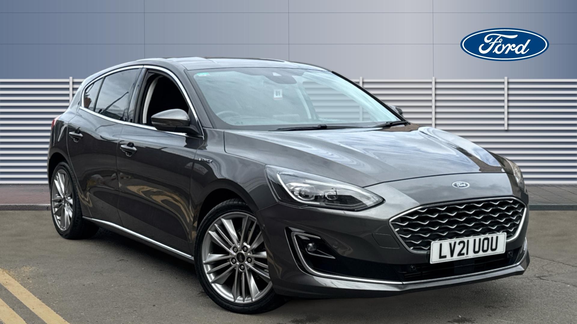 Ford Focus Vignale listing photo