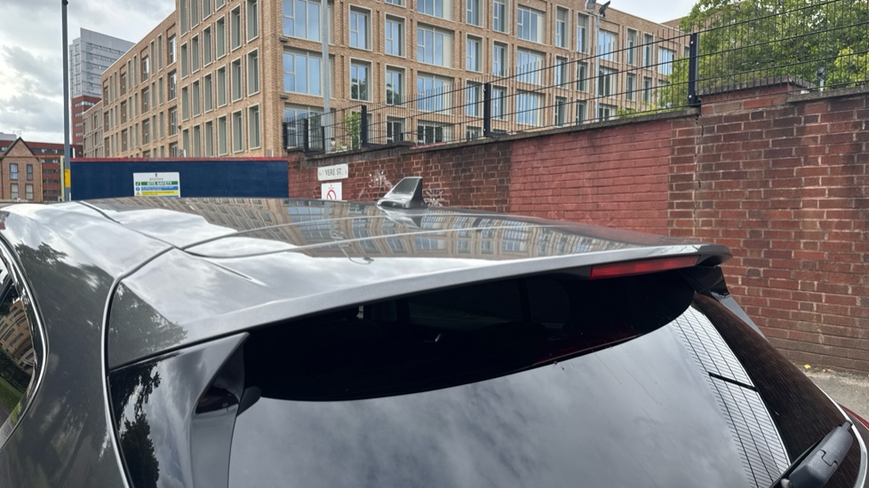 Ford Focus Vignale 1.0 EcoBoost 125 5dr Auto Petrol Hatchback - Image 41
