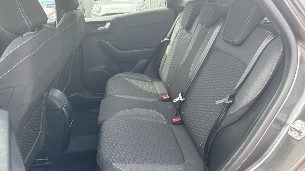 Ford Puma 1.0 EcoBoost Hybrid mHEV Titanium 5dr Petrol Hatchback - Image 16
