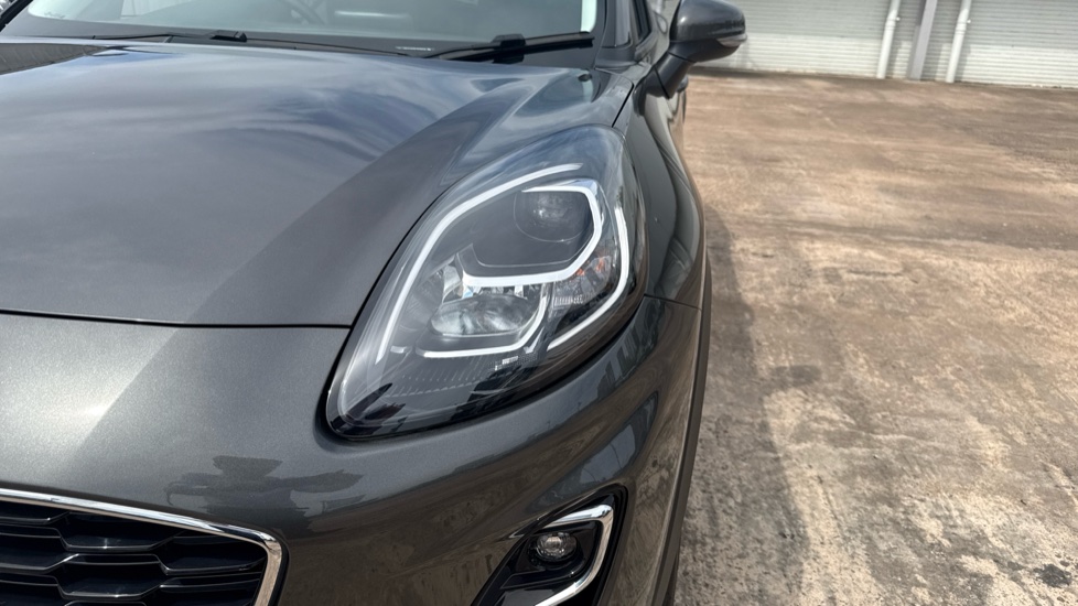 Ford Puma 1.0 EcoBoost Hybrid mHEV Titanium 5dr Petrol Hatchback - Image 42