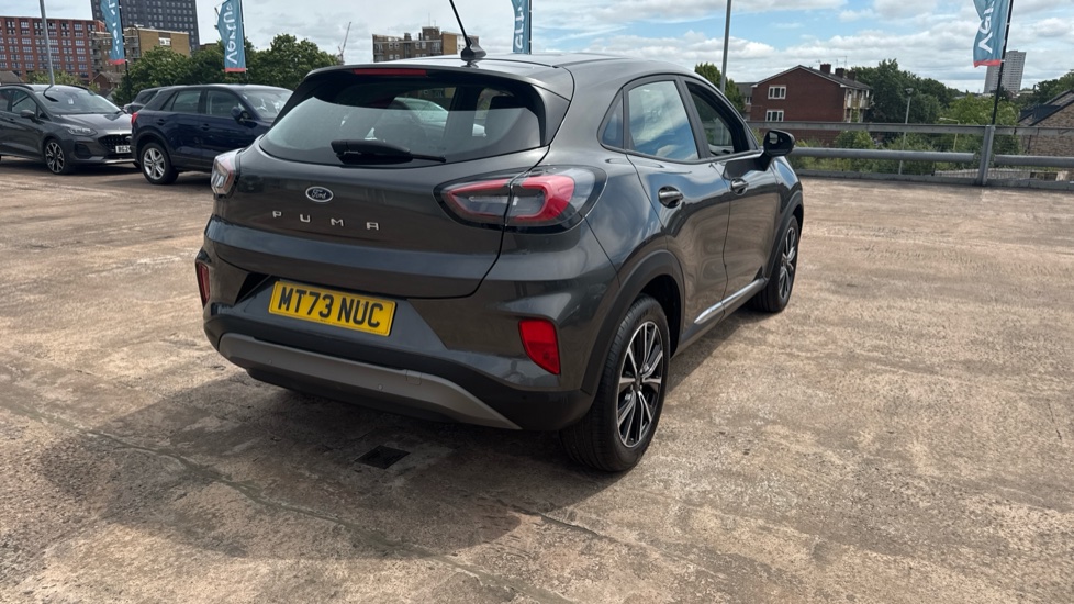 Ford Puma 1.0 EcoBoost Hybrid mHEV Titanium 5dr Petrol Hatchback - Image 45