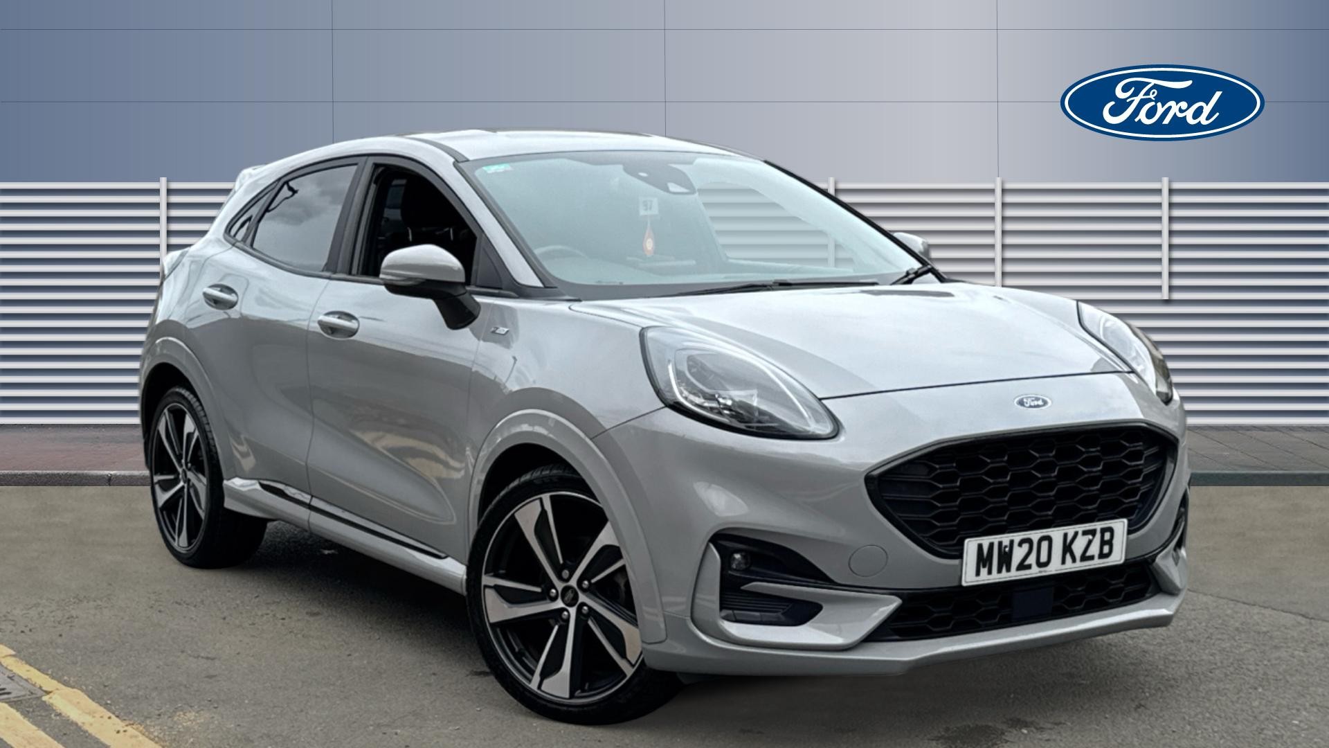Ford Puma listing photo