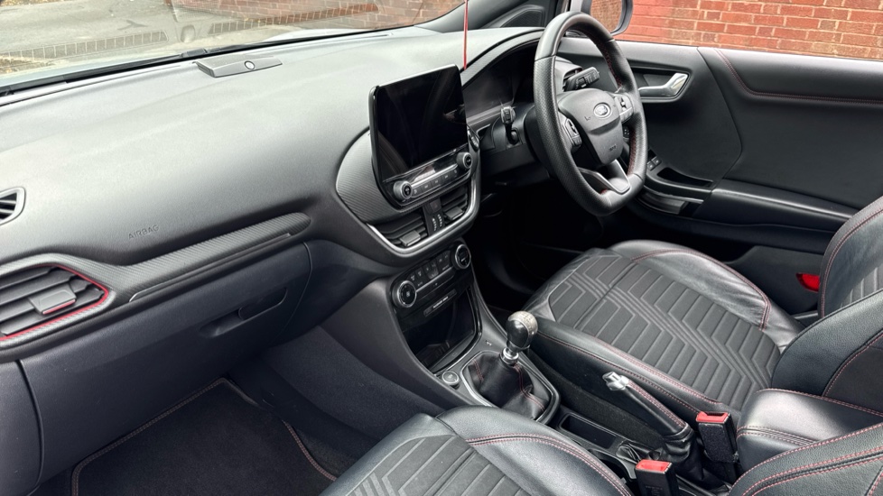 Ford Puma 1.0 EcoBoost Hybrid mHEV ST-Line X 5dr Petrol Hatchback - Image 9