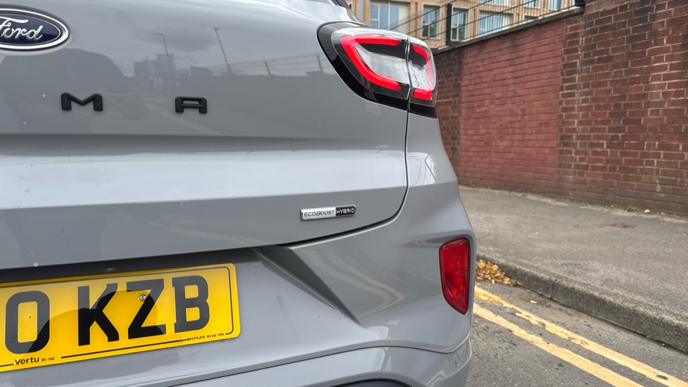 Ford Puma 1.0 EcoBoost Hybrid mHEV ST-Line X 5dr Petrol Hatchback - Image 37